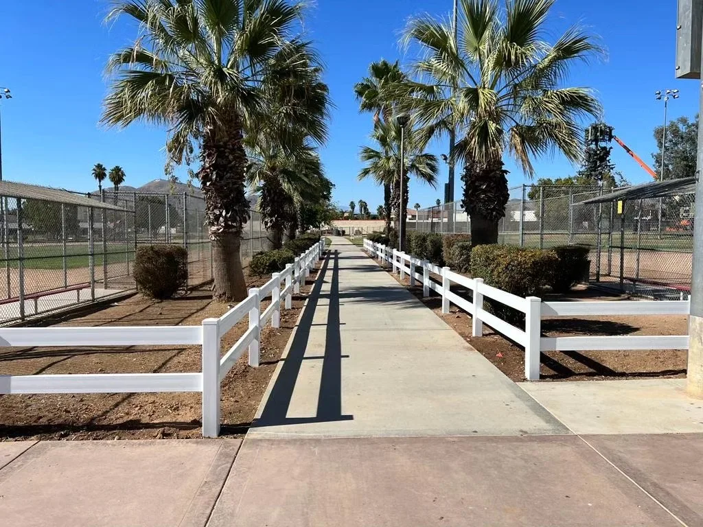 commercial fencing in Anaheim, CA
